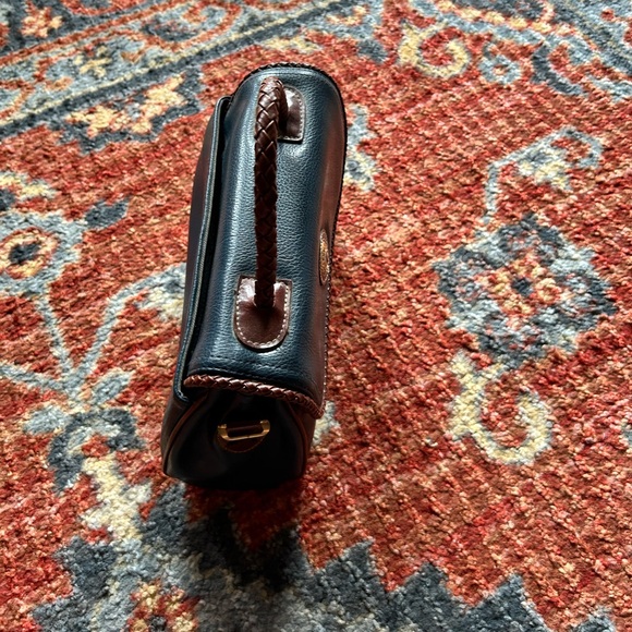 Vintage Carryland Bag (Navy and Brown) - Picture 3 of 6